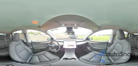 2025 Tesla Model Y z USA, uszkodzony, nr VIN 7SAYGDED8SF247954